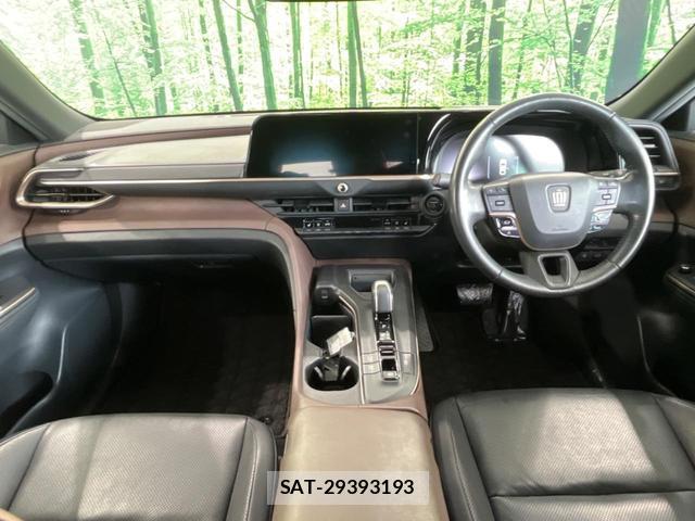 Toyota Crown Crossover 2022-10 7934673-1