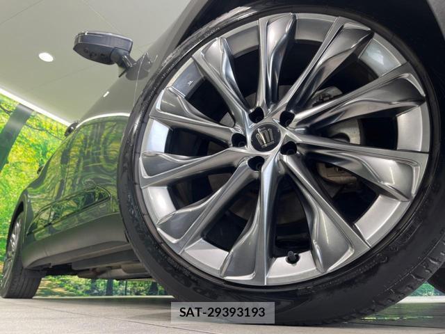Toyota Crown Crossover 2022-10 7934673-12