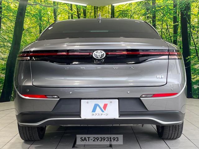 Toyota Crown Crossover 2022-10 7934673-14