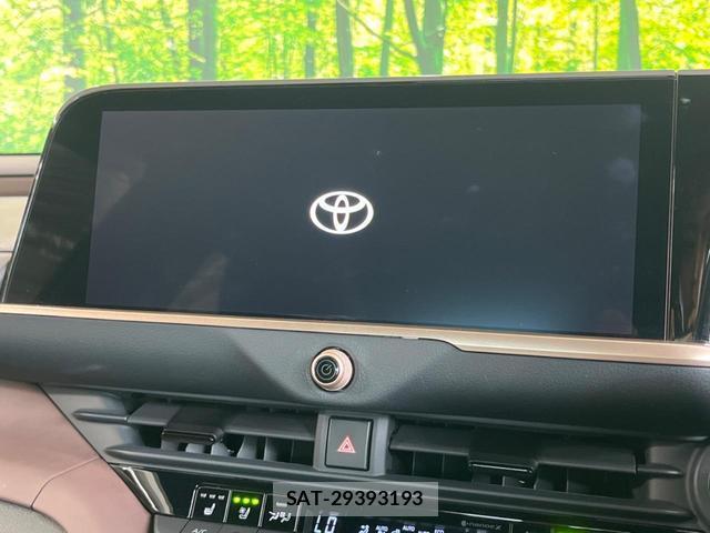 Toyota Crown Crossover 2022-10 7934673-2
