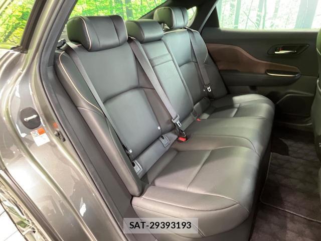 Toyota Crown Crossover 2022-10 7934673-8