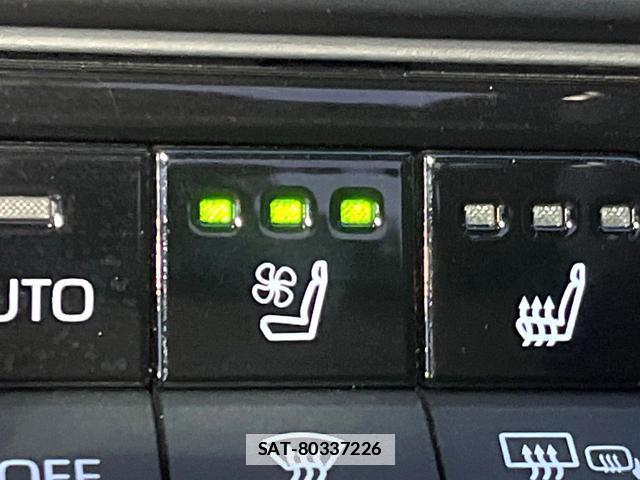 Toyota Crown Crossover 2023-01 7936539-6