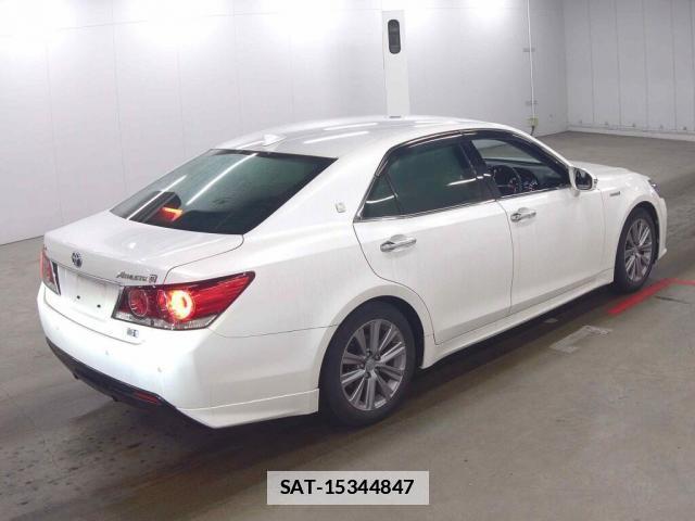 Toyota CROWN HYBRID 2015-10 7936564-4