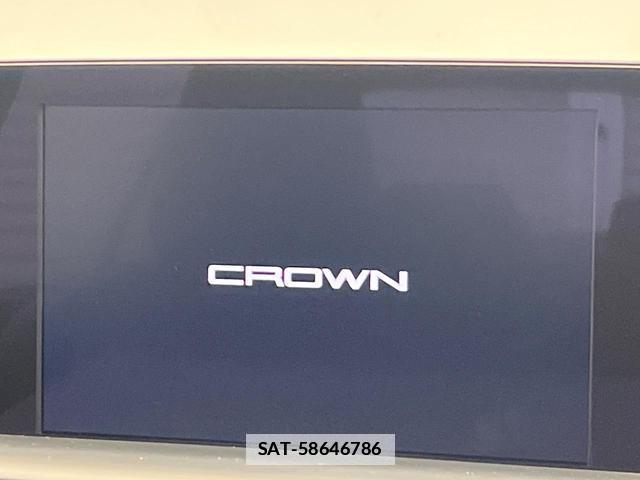Toyota CROWN HYBRID 2019-06 7937203-4