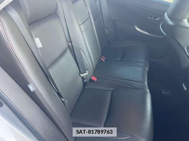 Toyota CROWN 2012-02 7933997-18