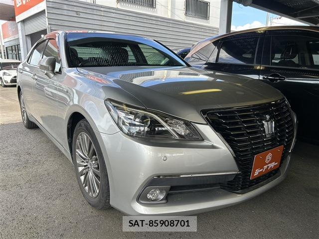 Toyota CROWN 2014-10 7935840-0