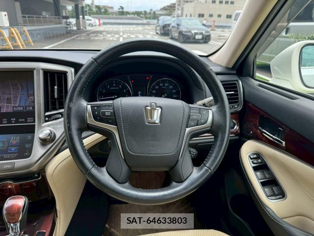 Toyota CROWN 2013-03 7936636-11