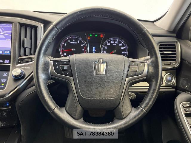 Toyota CROWN 2013-06 7937195-12