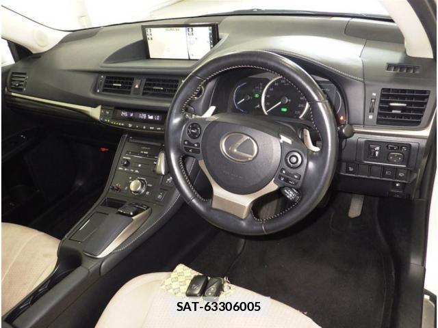 Lexus CT 2017-11 7933884-2