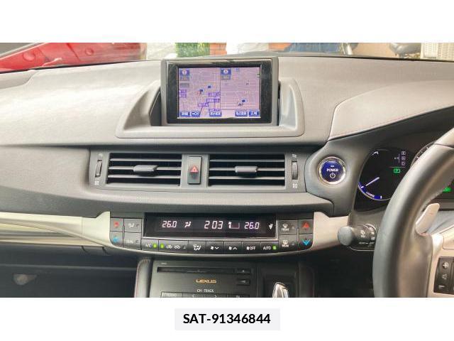 Lexus CT 2013-12 7936292-15