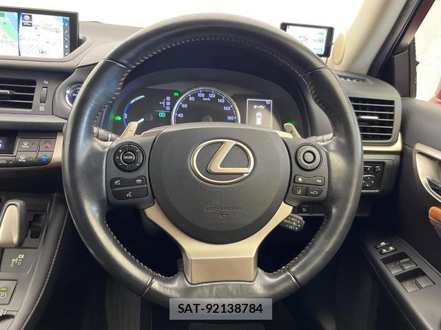 Lexus CT 2017-11 7937194-15