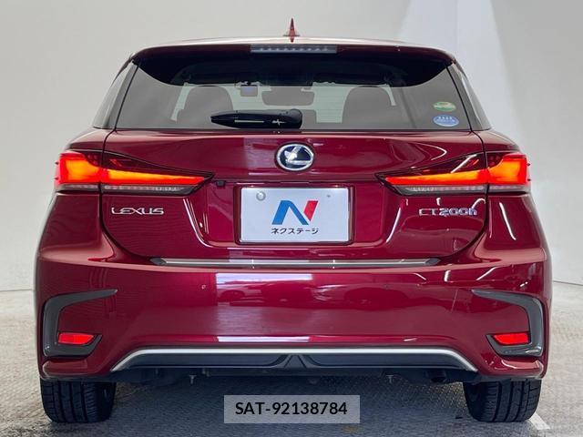 Lexus CT 2017-11 7937194-17