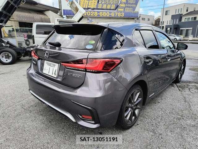 Lexus CT 2019-03 7937438-7