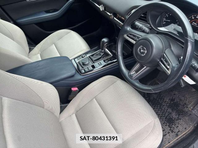 Mazda CX-30 2020-06 7936480-3