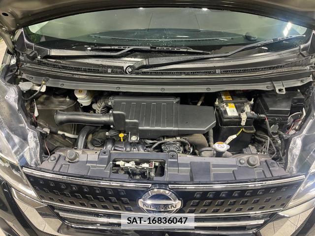 Nissan DAYZ ROOX 2017-06 7935571-17