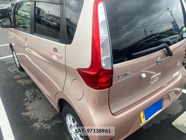 Nissan DAYZ 2014-01 7934626-3