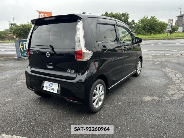 Nissan DAYZ 2015-09 7935898-13
