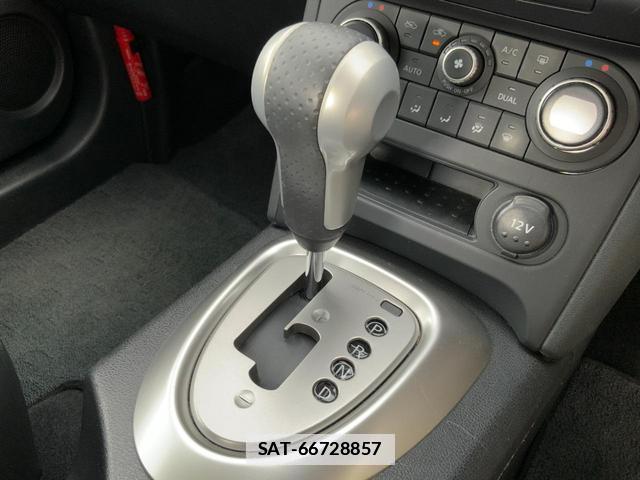 Nissan DUALIS 2012-08 7936643-18