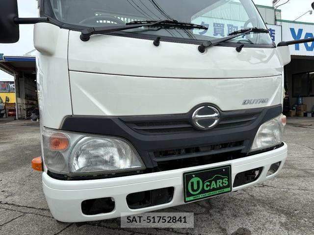 Hino DUTRO 2013-11 7935861-12