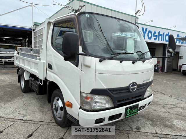 Hino DUTRO 2013-11 7935861-4
