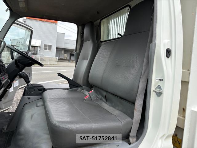 Hino DUTRO 2013-11 7935861-6