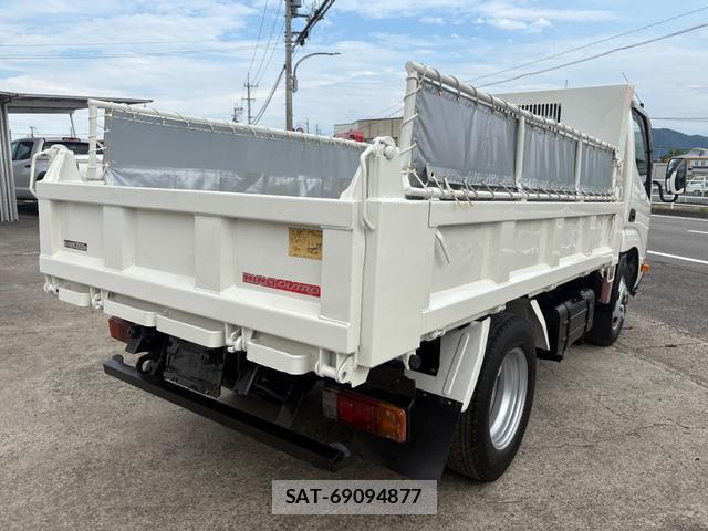 Hino DUTRO 2010-09 7935862-1