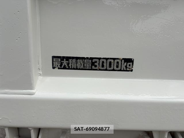 Hino DUTRO 2010-09 7935862-19