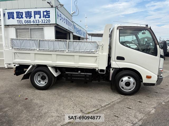 Hino DUTRO 2010-09 7935862-4