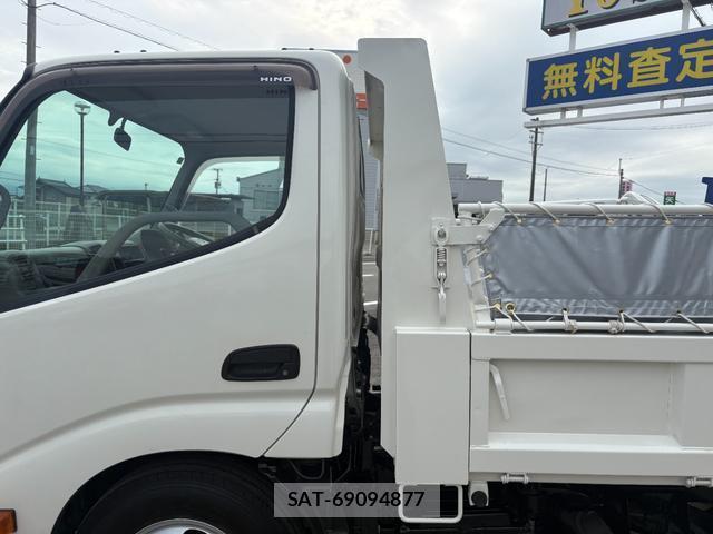 Hino DUTRO 2010-09 7935862-6