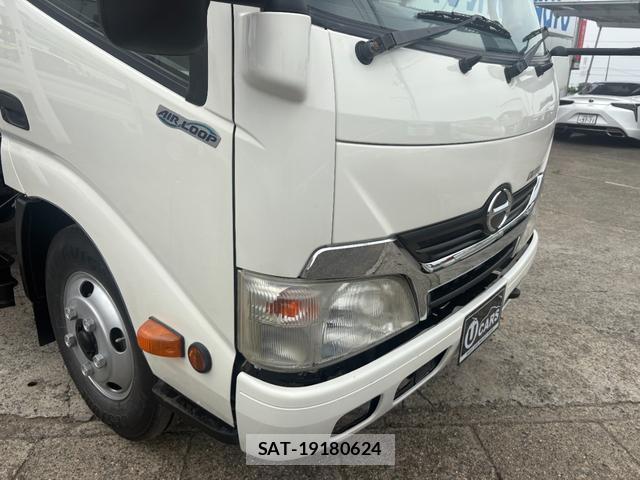 Hino DUTRO 2012-02 7935863-12