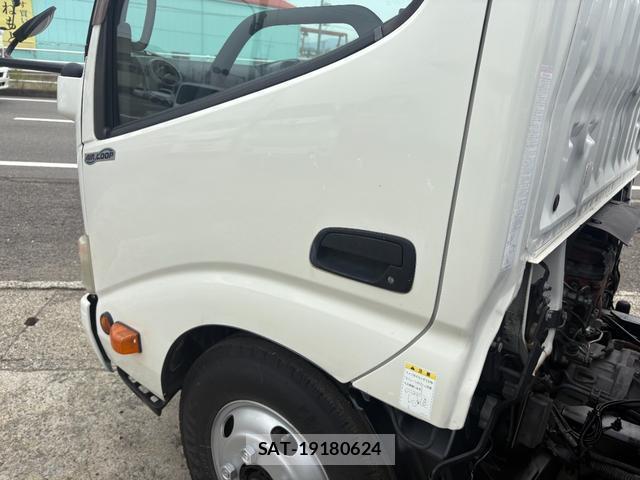Hino DUTRO 2012-02 7935863-14