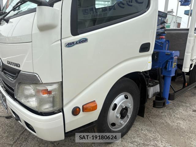 Hino DUTRO 2012-02 7935863-15