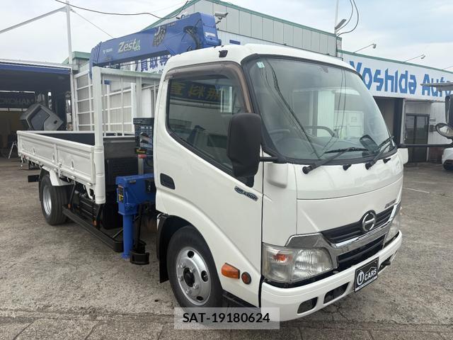 Hino DUTRO 2012-02 7935863-4