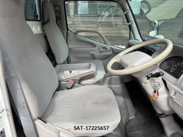 Toyota DYNA TRUCK 2010-03 7935323-10