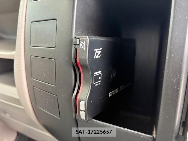 Toyota DYNA TRUCK 2010-03 7935323-16
