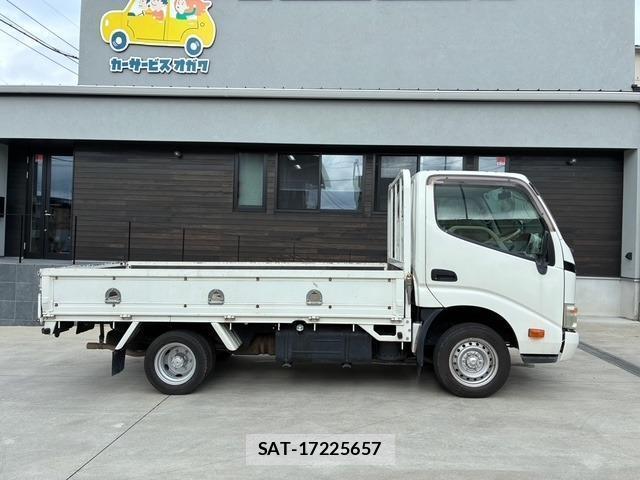 Toyota DYNA TRUCK 2010-03 7935323-3