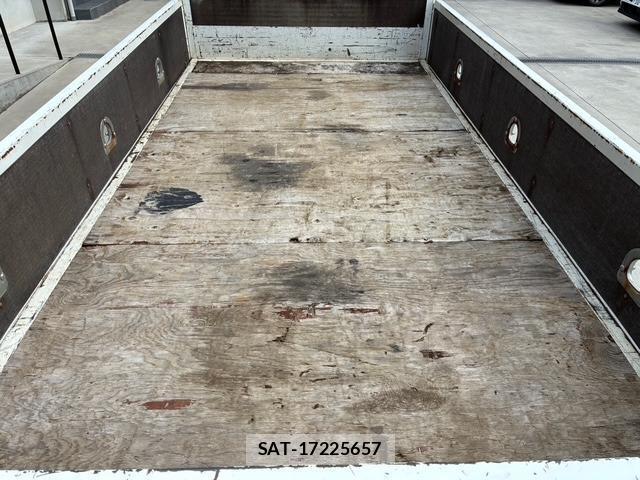 Toyota DYNA TRUCK 2010-03 7935323-8