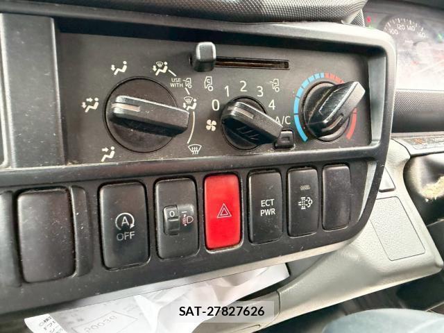 Toyota DYNA TRUCK 2011 7936981-9
