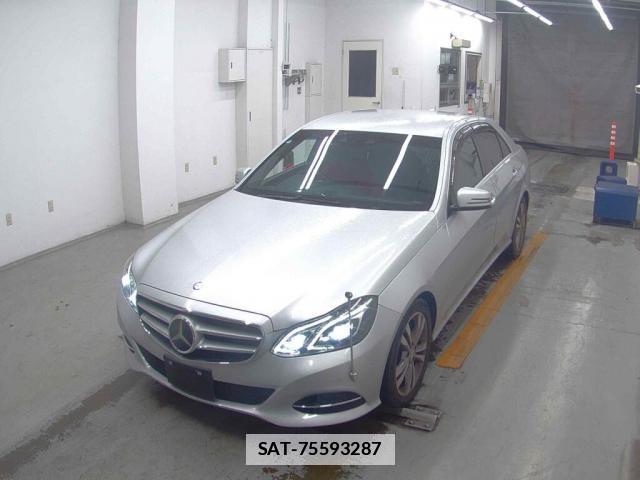 Mercedes Benz E-CLASS 2013-06 7936486-4