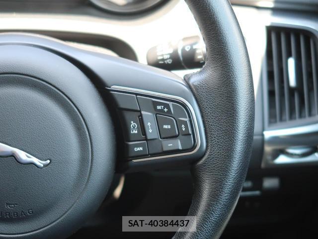 Jaguar E-PACE 2019-12 7934461-3
