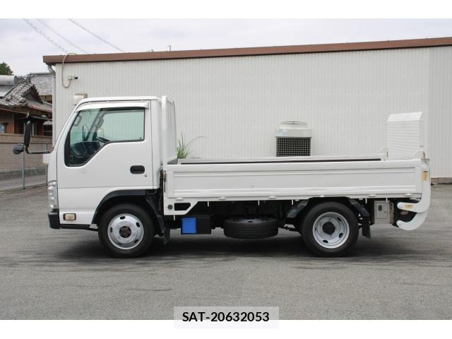 Isuzu ELF TRUCK 2012-02 7933820-3