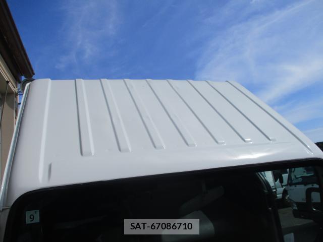 Isuzu ELF TRUCK 2015-09 7934665-11