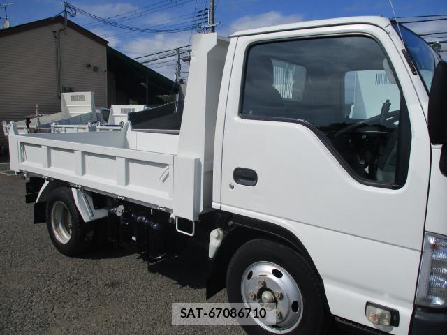 Isuzu ELF TRUCK 2015-09 7934665-13