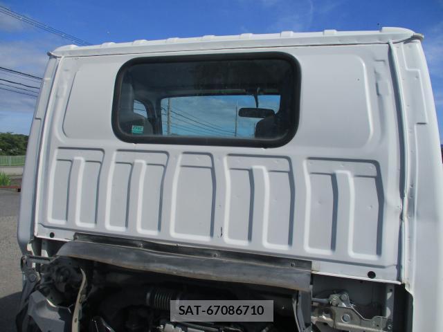 Isuzu ELF TRUCK 2015-09 7934665-17