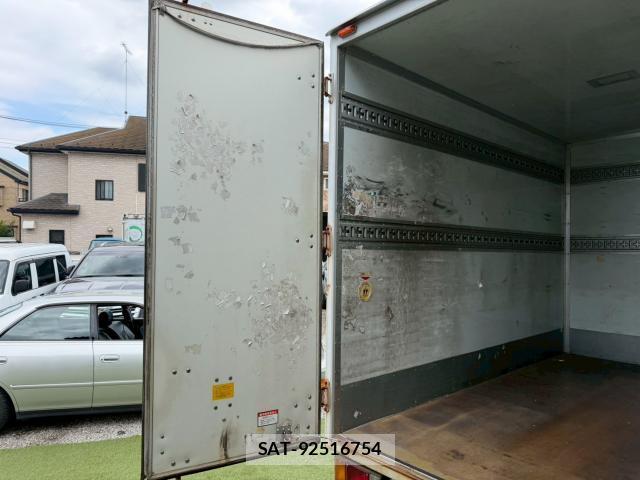 Isuzu ELF TRUCK 2014-07 7936982-13