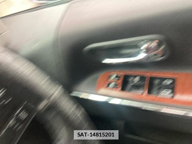 Nissan ELGRAND 2009-03 7934721-11