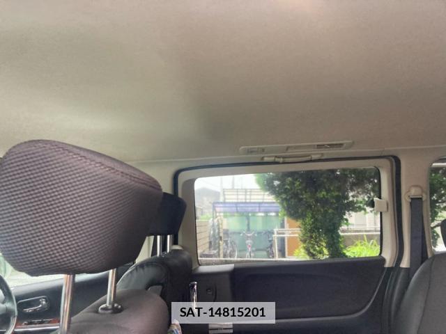 Nissan ELGRAND 2009-03 7934721-6