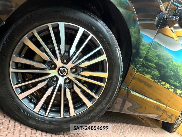 Nissan ELGRAND 2021-07 7934895-13