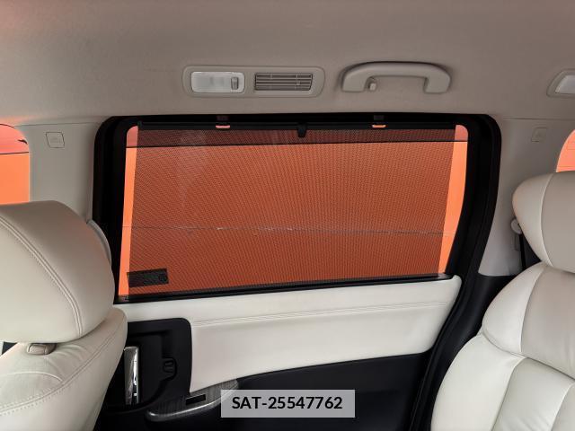 Nissan ELGRAND 2018-11 7935027-11