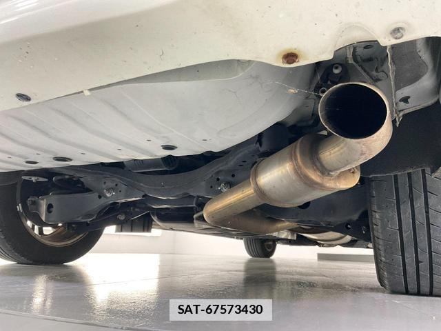 Nissan ELGRAND 2018-04 7936651-10